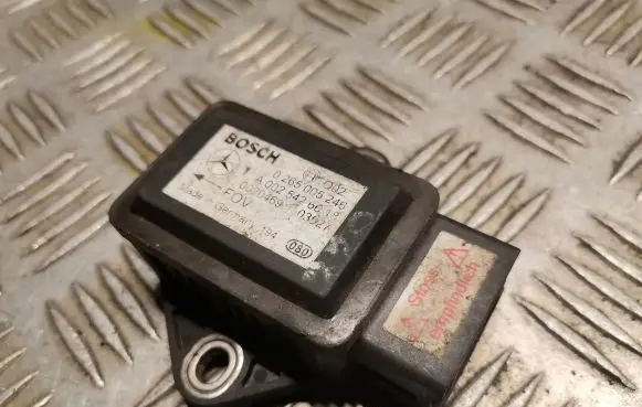 Mercedes-Benz S W220 Yaw turn rate sensor 0025426618