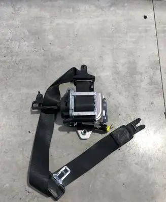 Volvo V60 Front seatbelt 39818841