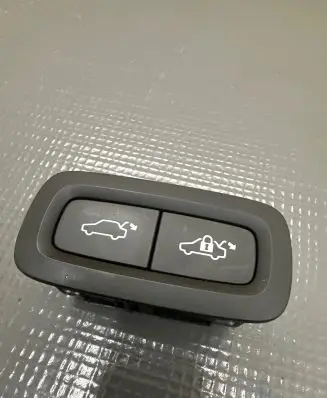 Volvo XC90 Tailgate/boot open switch button 8888780750 31674801