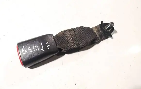 Chevrolet Captiva Middle seatbelt buckle (rear)