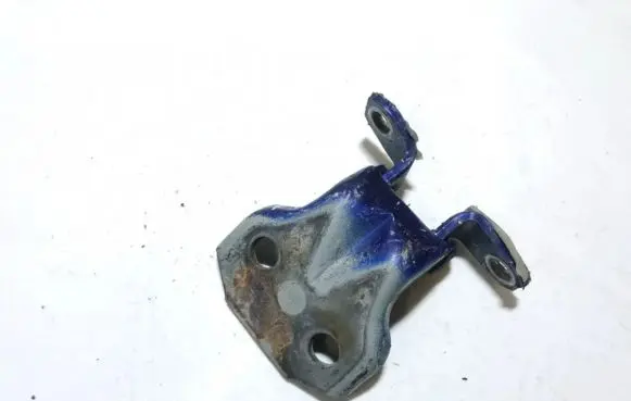 Subaru Legacy Rear door lower hinge