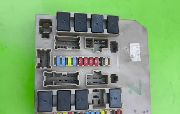 Renault Clio III Other control units/modules 674660B 9001C262