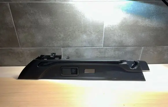 Peugeot 308 Parcel shelf load cover mount bracket MP6922 9800073177