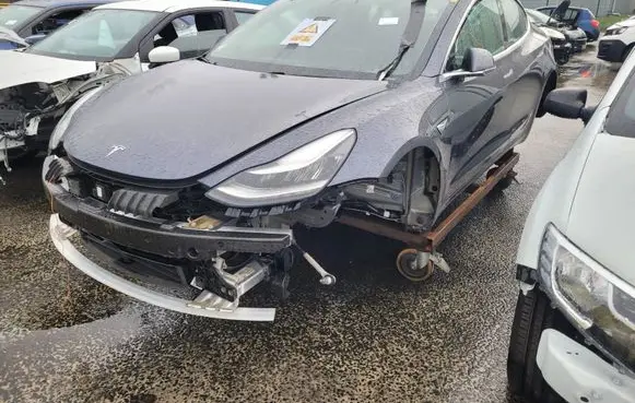 Tesla Model 3 Headlight/headlamp 1077375-40-B