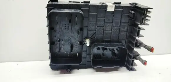 Volkswagen Golf V Fuse box set 1K0937124K
