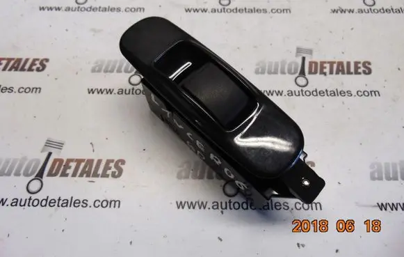 Mitsubishi Lancer Electric window control switch MR587879