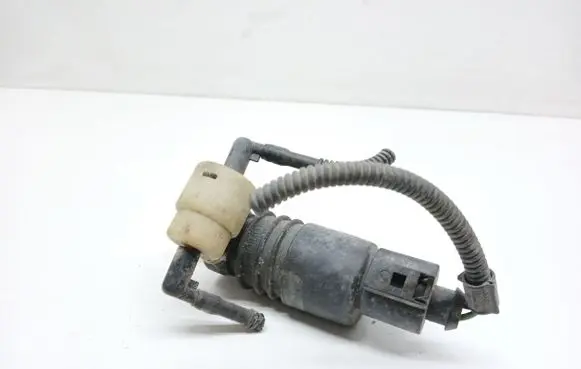 Windscreen/windshield washer pump