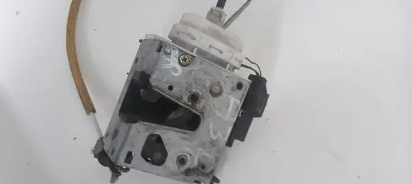Audi A3 S3 8L Front door lock 8L183701E