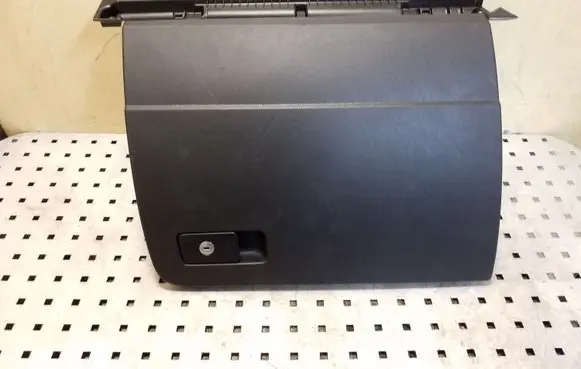 Volkswagen PASSAT B8 Glove box set 3G2857097