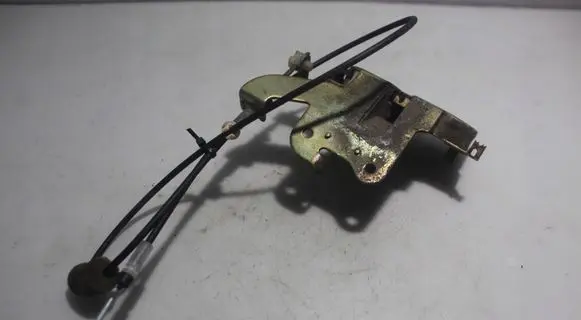 Mazda MPV II LW Rear door lock