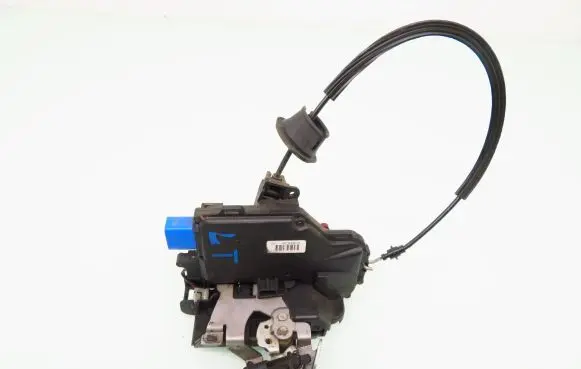 Audi A8 S8 D3 4E Rear door lock 4E0839015