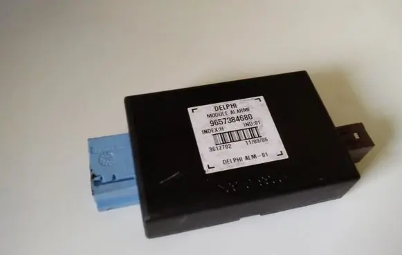 Peugeot 607 Alarm control unit/module 9657384680