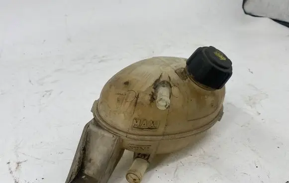 Renault Master III Coolant expansion tank/reservoir 217100015R