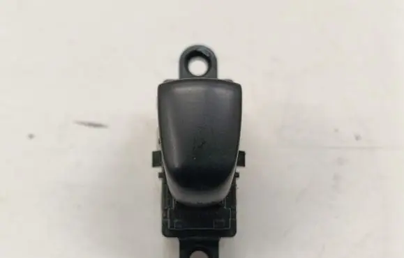 Nissan Juke II F16 Electric window control switch