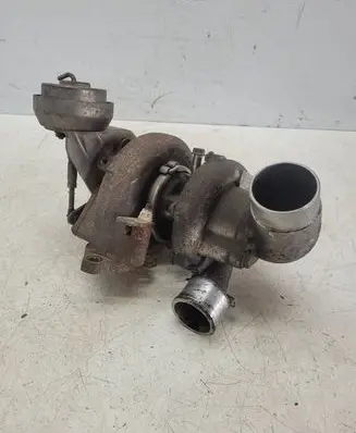 Toyota Avensis T250 Turbo 172010R020