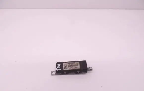 Volvo C70 Aerial antenna amplifier 30775607