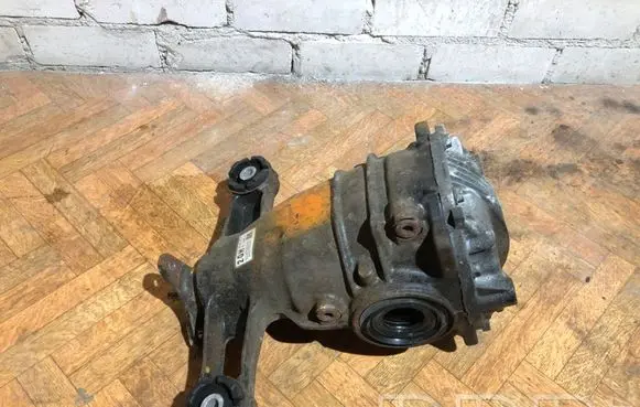 Lexus IS III XE30 Rear differential 20H160621Y2106C 20H2106C