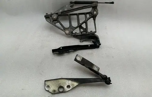 Aston Martin V8 Engine bonnet/hood hinges 6G3316801AA