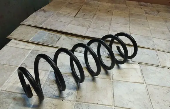 Renault Megane III Rear coil spring