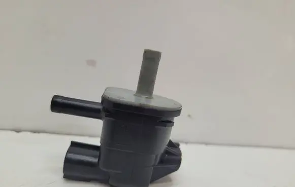 Toyota C-HR I Turbo solenoid valve 9091012276