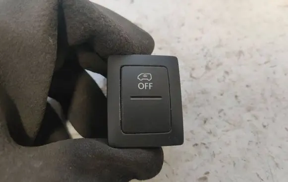 Volkswagen Transporter - Caravelle T5 Alarm switch 7E0962109