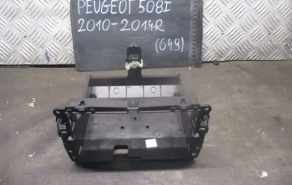 Peugeot 508 Radio/GPS head unit trim 9686448080