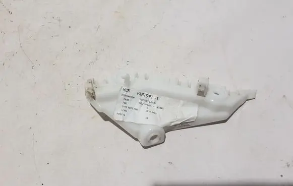 Renault Scenic E-Tech V Front bumper mounting bracket 622215767R