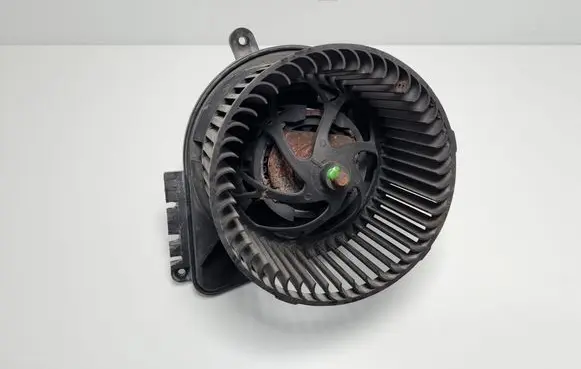 Mercedes-Benz Sprinter W901 W902 W903 W904 Heater fan/blower 663329W