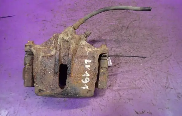Ford Mondeo Mk III Front brake caliper