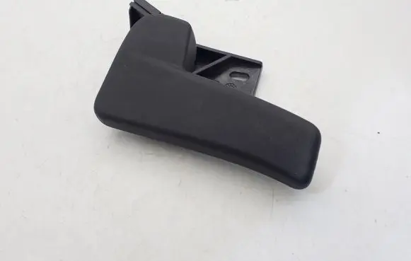 Volkswagen Jetta VI Engine bonnet (hood) release handle 5C1823533