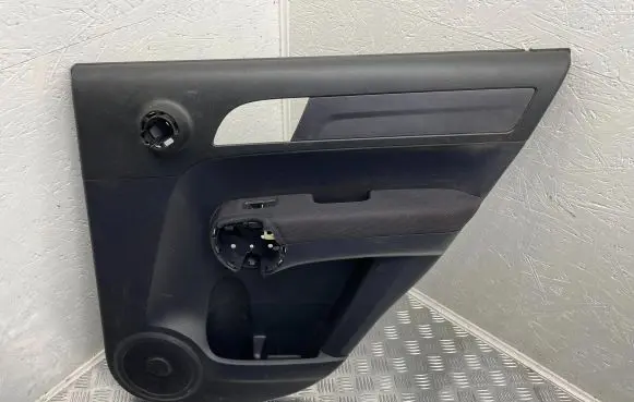 Honda CR-V Rear door card panel trim 83700SWWE012BA 19112007