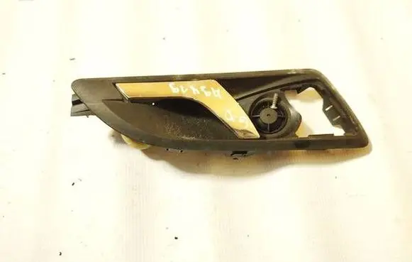Skoda Octavia Mk2 (1Z) Rear door interior handle 1Z0839248