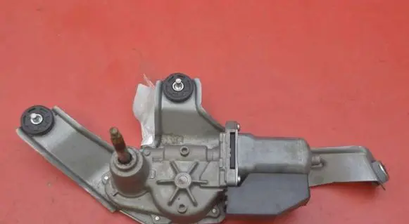 Toyota Prius (XW30) Rear window wiper motor 85130-47020