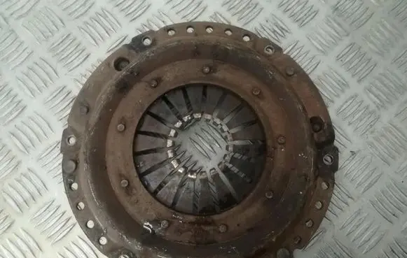 Opel Zafira A Pressure plate 9126562