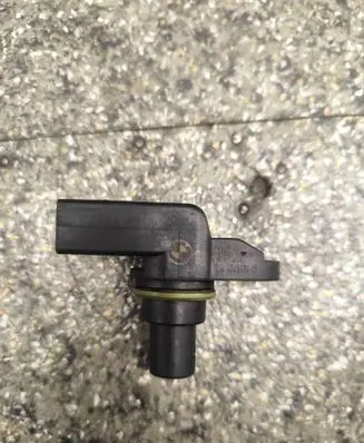 BMW 5 E39 Camshaft position sensor 12142249320