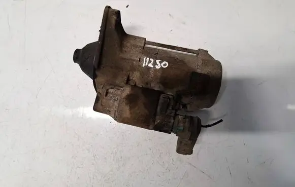 Toyota Yaris Starter motor 281000J020