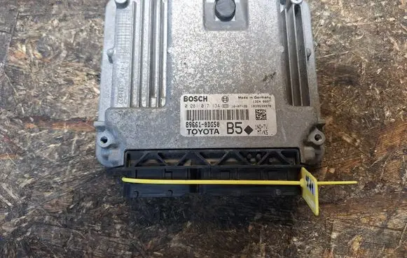 Toyota Yaris Engine control unit/module ECU 89661-0DG50 0281017134