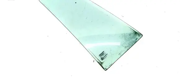 Volvo 760 Rear vent window glass