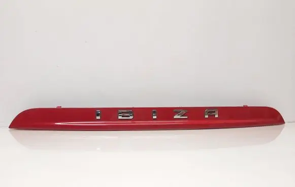 Trunk door license plate light bar