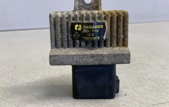 Renault Laguna II Glow plug pre-heat relay 7700115078