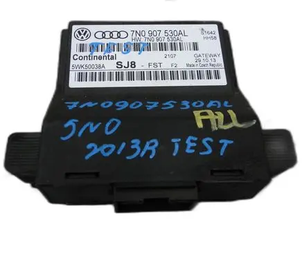 Volkswagen Tiguan Trunk lid opening control unit 7N0907530AL