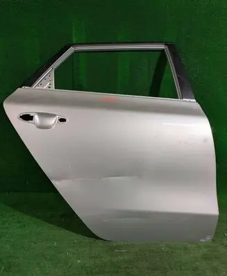 KIA Ceed Rear door