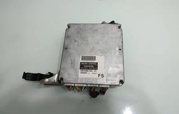 Toyota Corolla Verso AR10 Engine control unit/module 896610F050 MB2750007363