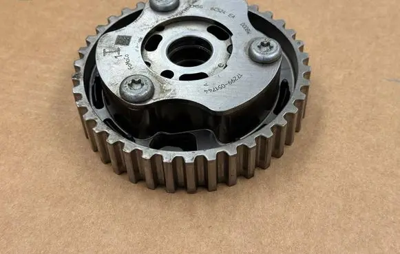 Ford Focus Camshaft pulley/ VANOS CM5G6C524EA CM5G-6C524-EA