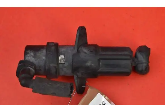 BMW 7 E65 E66 Windshield washer spray nozzle 7001949