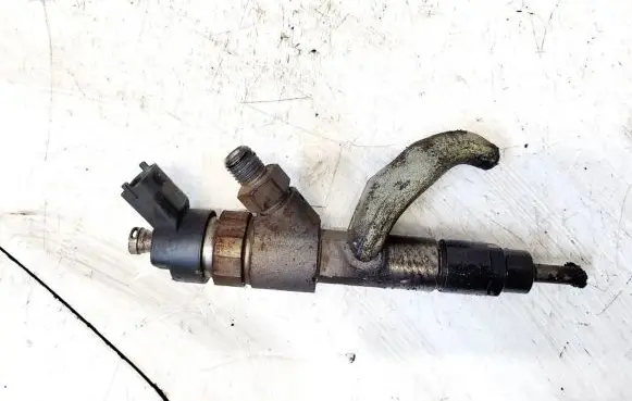 Iveco Daily 40.8 Fuel injector 0445129902 3753