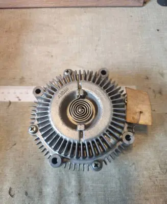 Mitsubishi Pajero Viscous fan clutch 