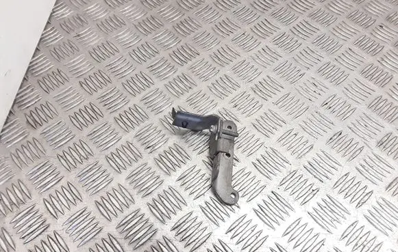 Mercedes-Benz E W212 Engine mounting bracket A6510980939