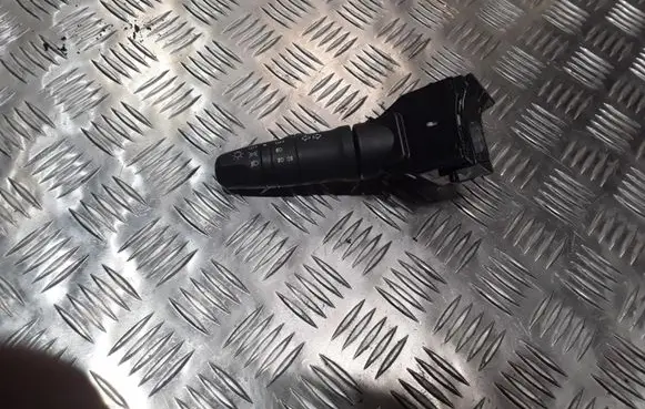 Nissan Almera N16 Indicator stalk 25540AV600
