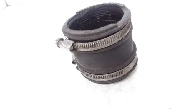 Volvo V70 Intercooler hose/pipe 6896534